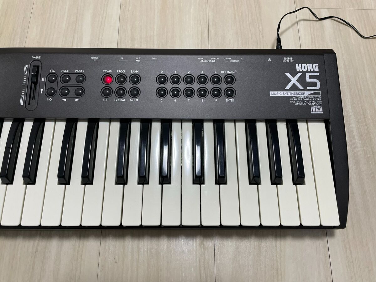 Korg X5 61-Key Keyboard Synthesizer with Adapter Used from Korg X5 61-Key Keyboard Synthesizer with Adapter Used from