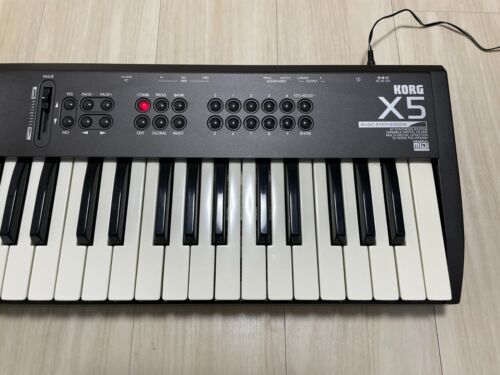 Korg X5 61-Tasten Tastatur Synthesizer mit Adapter gebraucht aus Japan - Bild 5 von 15