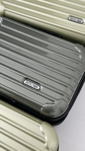 MINT! Rimowa First Class Hard-Shell Amenity Kit mini Pouch - Dark Green - Picture 3 of 15