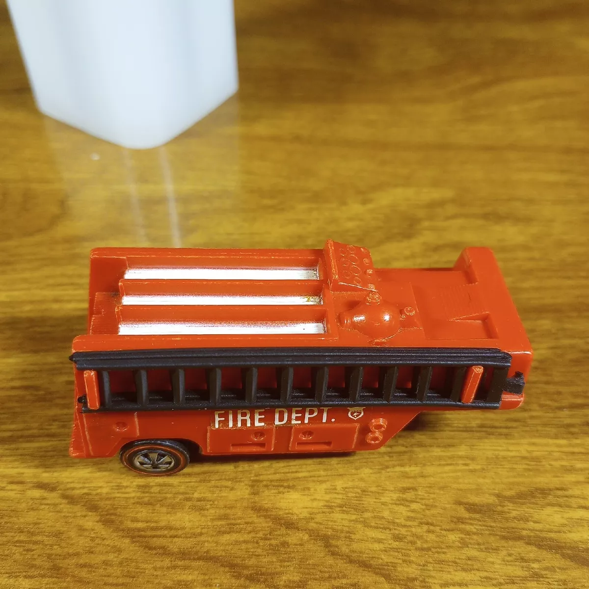 1970 Redline Hot Wheel - FIRE ENGINE - RED