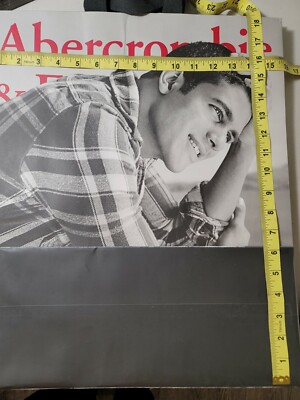 Abercrombie & Fitch ニュースペーパーバッグ Abercrombie & Fitch ニュースペーパーバッグ