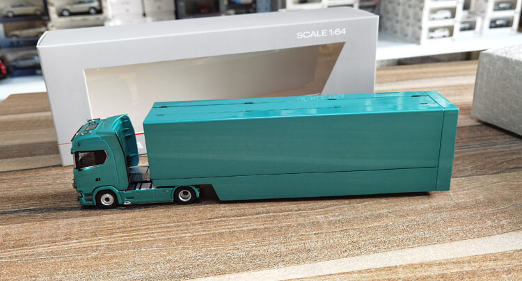 プイタ SCANIA3台&Tekno1台セット s-l1200.jpg