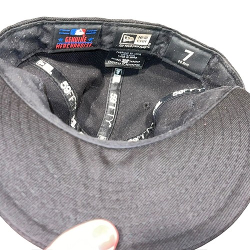 New Era NY YANKEES Authentic Collection 59FIFTY Black/White Fitted Size 7 Cap - Picture 11 of 14