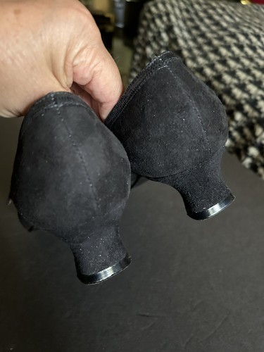 Vtg Aysana Mary Jane Shoe Pump Black Suede Kitten Heel Pleated Front 9.5 - Picture 2 of 10