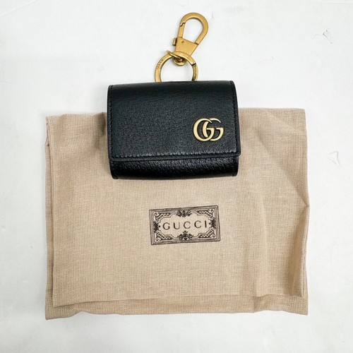 Custodia Gucci effetto cinghiale GG Marmont AirPods Pro nera - Foto 5 di 17