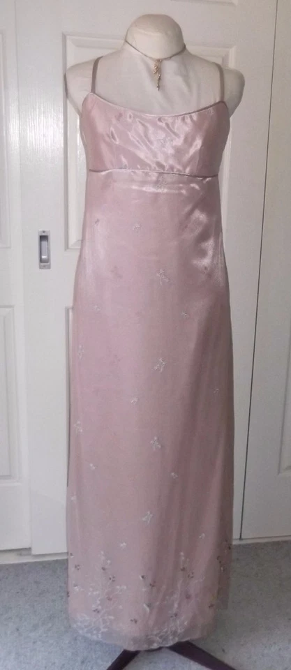 ВЫШИТОЕ БИСЕРОМ СЕТЧАТОЕ ПЛАТЬЕ, СВАДЕБНОЕ, ВЕЧЕРНЕЕ, СОВЕРШЕННО НОВОЕ, РАЗМЕР 10, С ПОДОЛОМ - Изображение 4 из 4