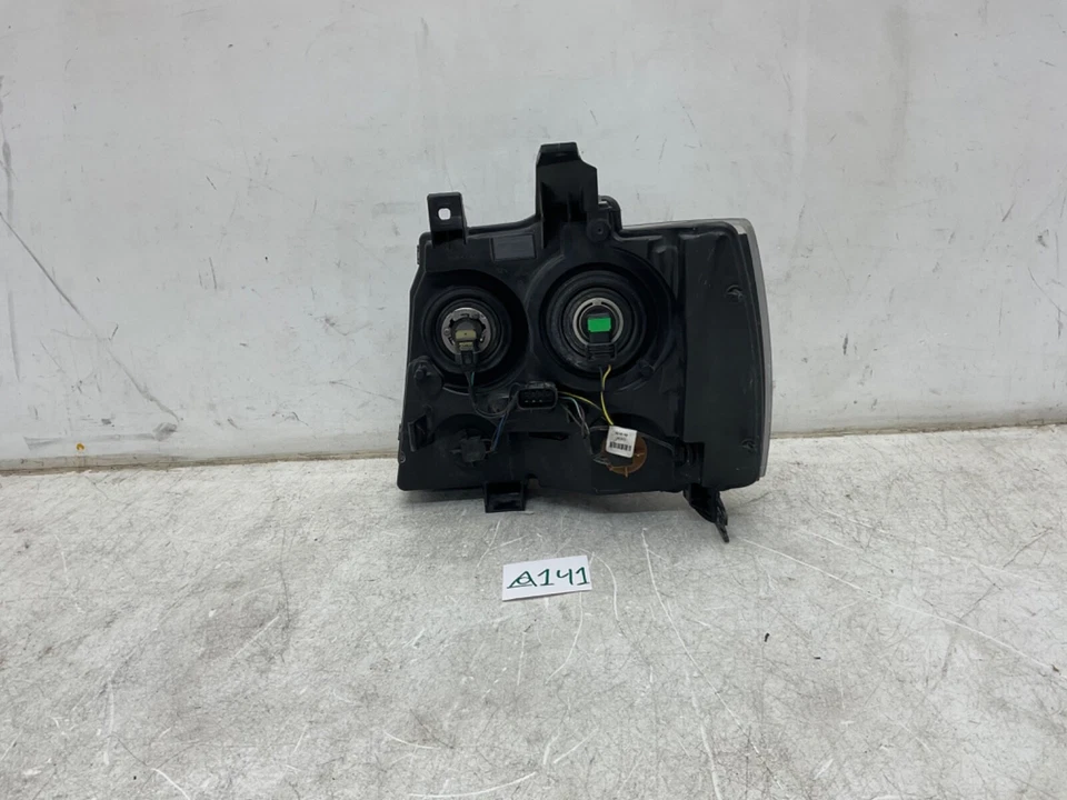 Faro halógeno para pasajeros Chevrolet Tahoe 2007 2008 2009 2010 2011-2014 OEM Foto 4 de 4