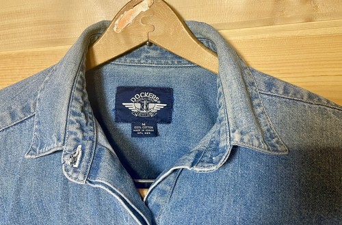 Vintage 90s Dockers Levi’s Denim Shirt Women’s Medium Embroidered Logo - Picture 7 of 20