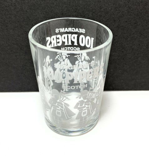 Set of 3 Vintage Seagrams 100 Pipers Bagpipes Etched Shot Glasses - Picture 6 of 6