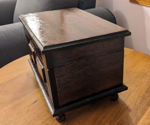 Joyero musical vintage de cuero de Londres de madera maciza juega con el tema del padrino - Imagen 4 de 12