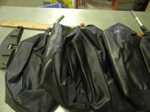 LOT OF FIVE 8" PIPE STOPPER BLADDERS USED FREE SHIPPING - Picture 5 of 5