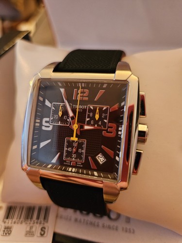 Men's Tissot Quadrato Chronograph Black Dial Pre-owned T005.517.11.057.00 - Picture 4 of 18