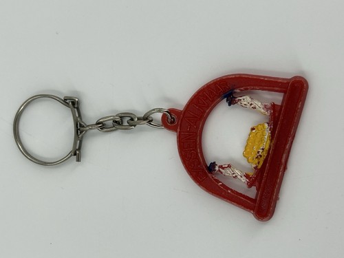 Vintage French Eyssen Alkmar Plastic Keychain Keyring Collectible Souvenir - Picture 5 of 6