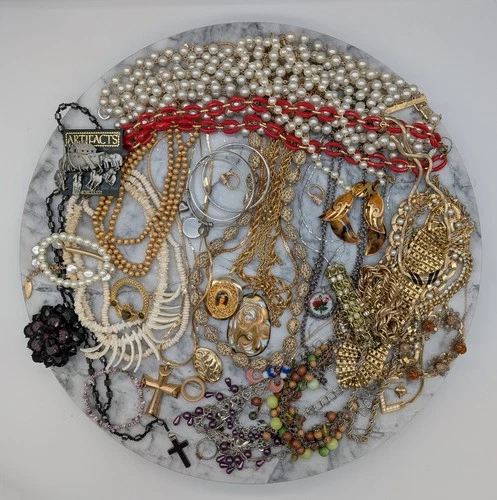 Vintage Costume Jewelry Lot Designer Mix Wearable Reseller Bulk Lot 9