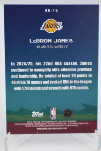 2025-26 Topps - 8-Bit Ballers LeBron James #8B-19 Holofoil - Bild 2 von 2