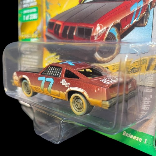 Johnny Lightning Demolition Derby 1977 Olds Cutlass Stock Car 1 of 3,386 - Picture 7 of 9