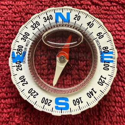 Handheld Field Compass/Level Hiking Camping Outdoors Great for Hunters B4