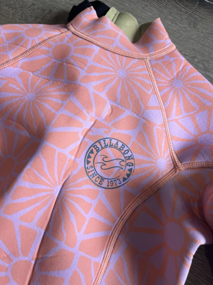 Trajes de neopreno Billabong | Traje de primavera natural sombra azul fiebre para niñas 6-14  Foto 2 de 4