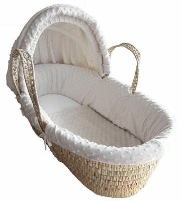 standard moses basket size