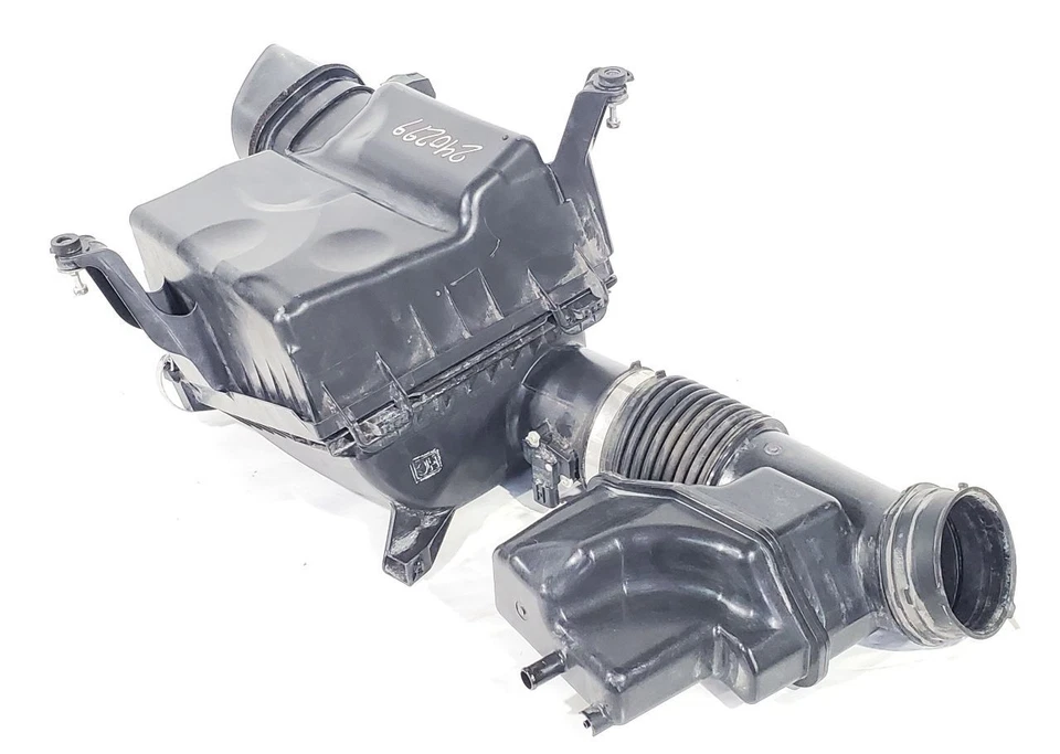 Toyota Tundra 2017 2018 fabricante de equipos originales filtro de aire con tubo V8 4,6 L 8 cilindros Foto 2 de 4