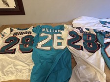MIAM Dolphins  GAME USED Worn 2016  Damien Williams jersey #26 Repairs