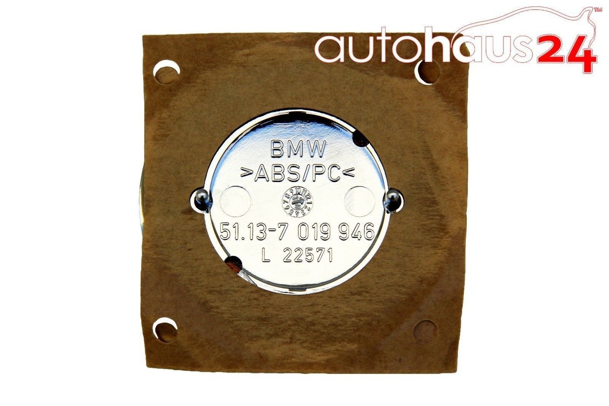 BMW E46 CONVERTIBLE CABRIO EMBLEM LOGO BADGE TRUNK LID 1999-2006