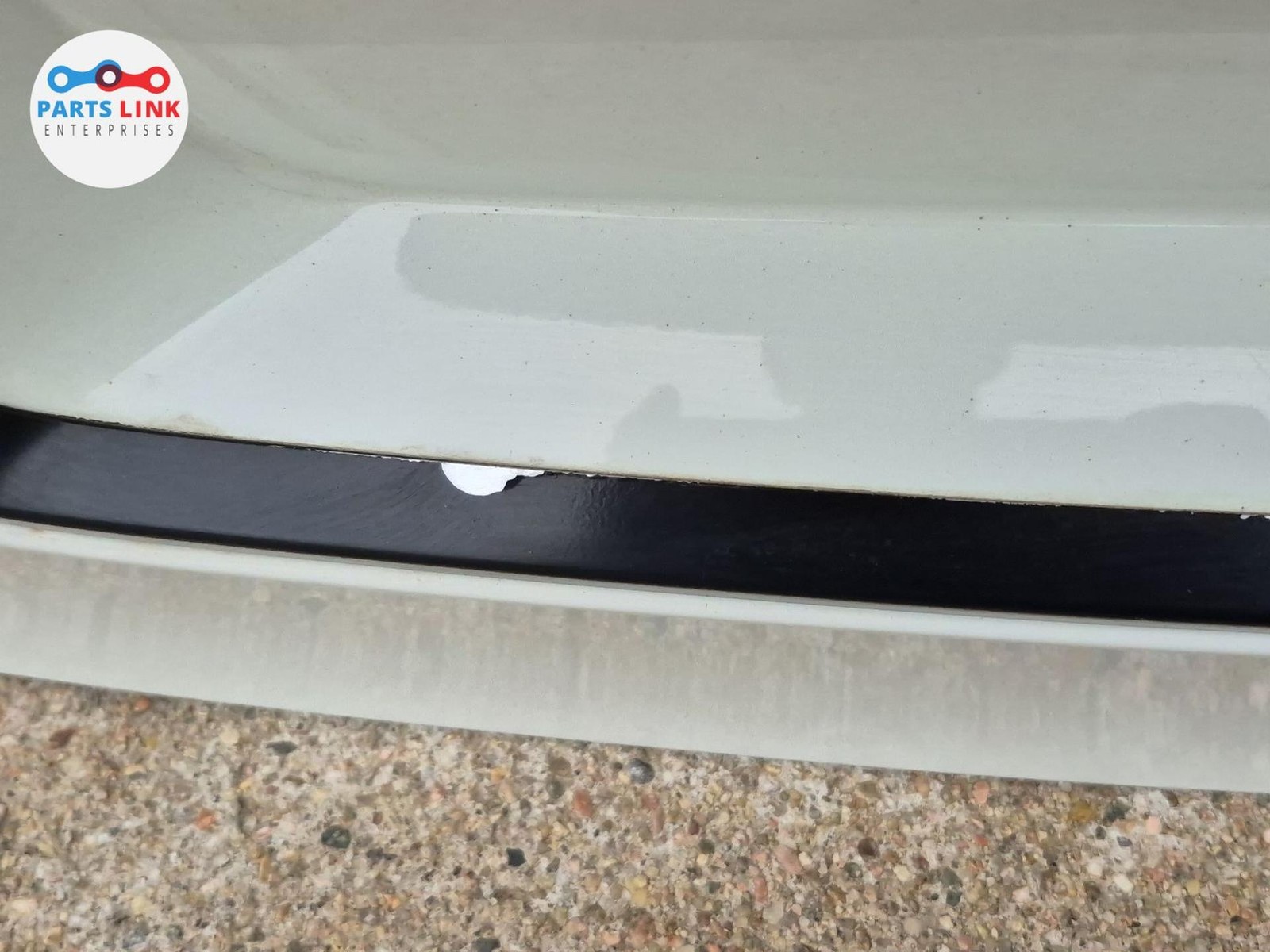 2016-20 BENTLEY BENTAYGA REAR TRUNK LIFT TAIL GATE HATCH DECK DOOR LID WHITE A9B