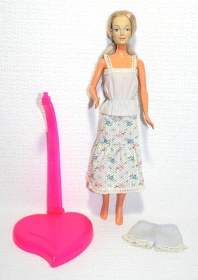 Vintage 1978 Candi Doll 18'' Tall Twist 'N Turn Blonde Mego of Hong Kong