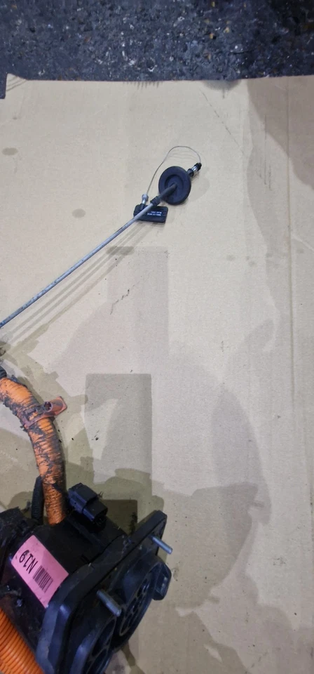 Hyundai Ioniq Electricity Electric car charge socket 91886G7700 OEM - Image 4 of 4