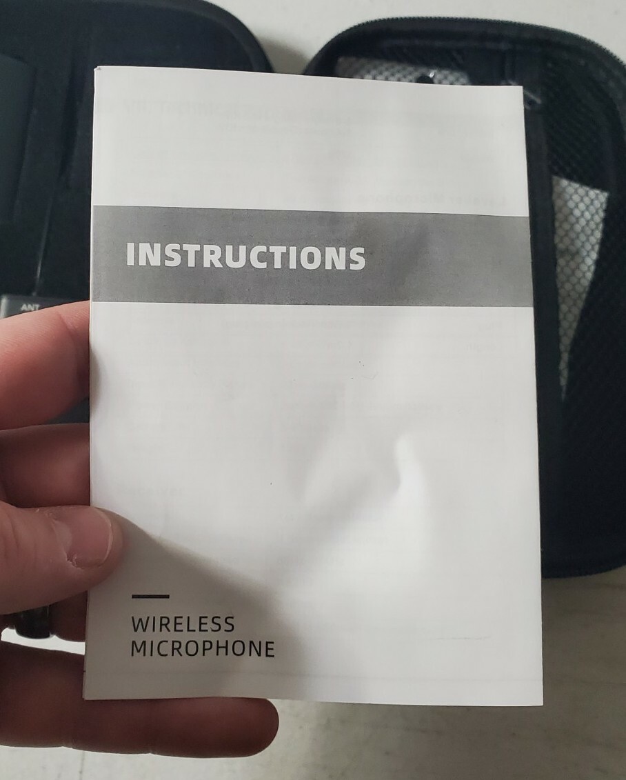 Huusmot+Wireless+Mic+System+Dual+Lavalier+Lapel+Microphone+One+MINI