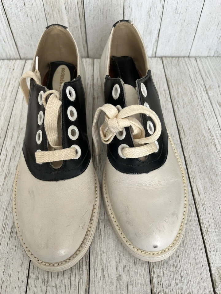 Zapatos de montura vintage para niñas jóvenes talla 4,5 blancos y negros nuevos en stock años 50-60 Foto 2 de 4