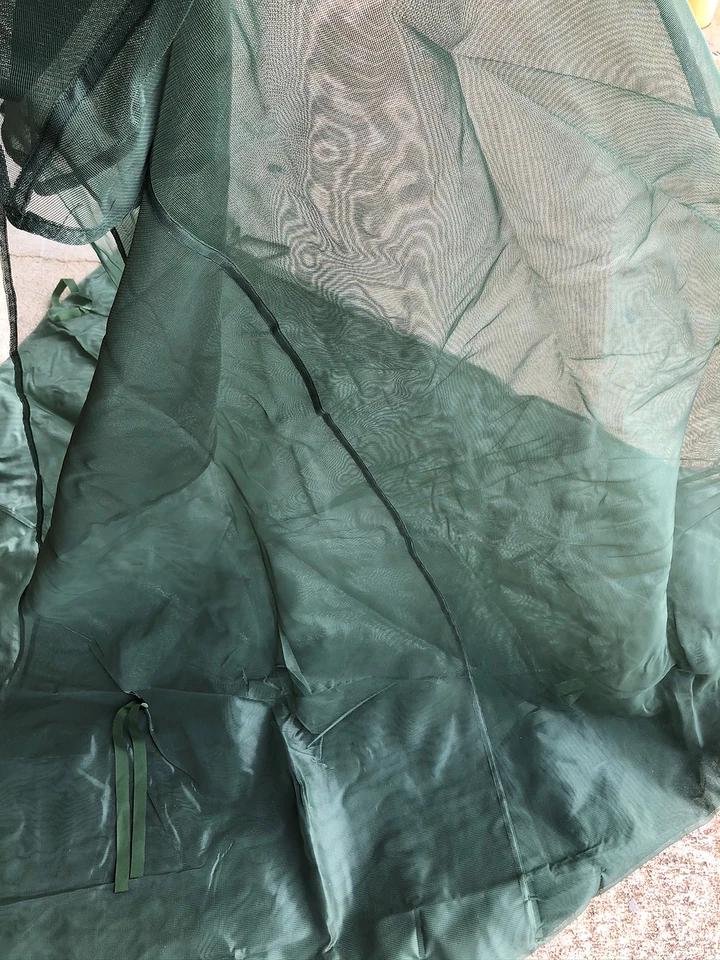 Mosquitera emitida por militares Foto 2 de 3