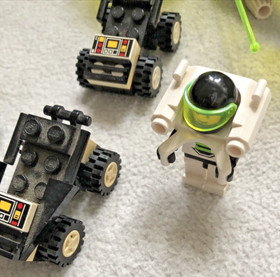 LEGO 6981 Aerial Intruder BLACKTRON II LEGO SPACESHIP + INSTRUCTIONS COMPLETE