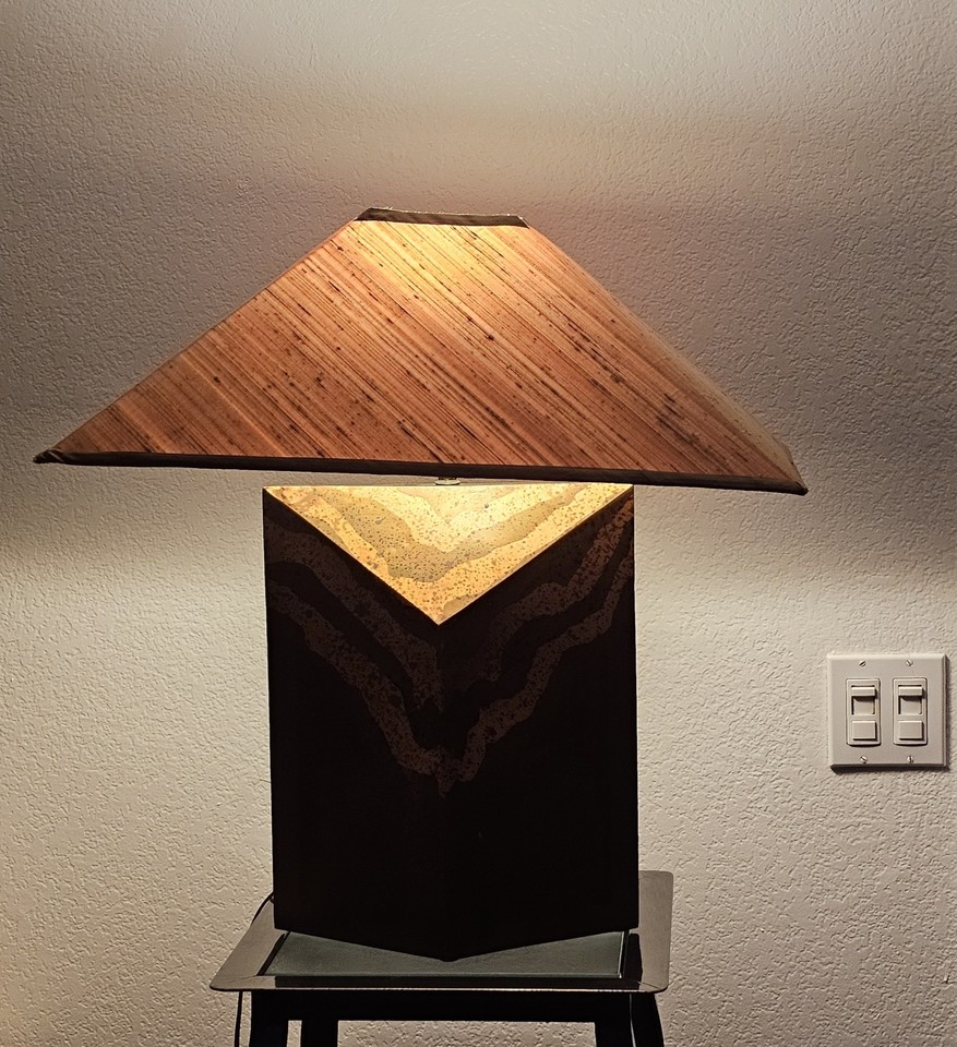 Vintage Mid Century Modern Elegant Brutalist Circa 1980s Lamp 25"x24"x14"