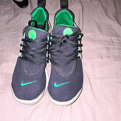 Nike Air Presto Essential Pine Green Men's Low Top Lace Up Sneaker 848187-003