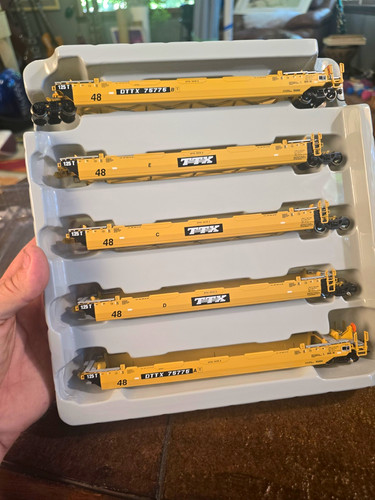 Athearn Escala N Maxi III Well Car Set TTX Amarillo/Negro Listo para Rodar MPN 92993 | Condition: New
