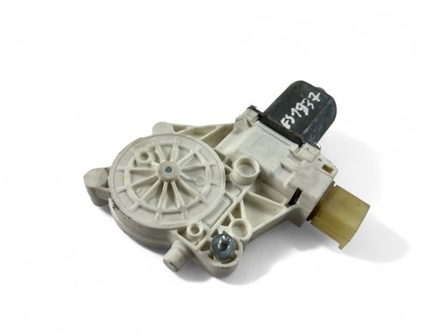 BMW 1 E81 Fensterhebermotor vorne rechts 0130822227 30051825