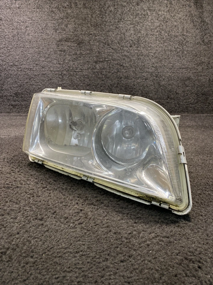 Faro halógeno lateral derecho Volvo V40 2000 OEM Foto 2 de 4