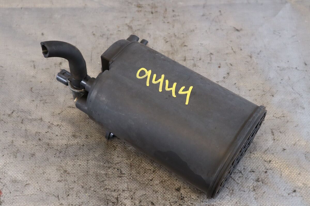 2000 HONDA CR-V LX B20 2.0L OEM EMISSION CHARCOAL CANISTER 2000 HONDA CR-V LX B20 2.0L OEM EMISSION CHARCOAL CANISTER