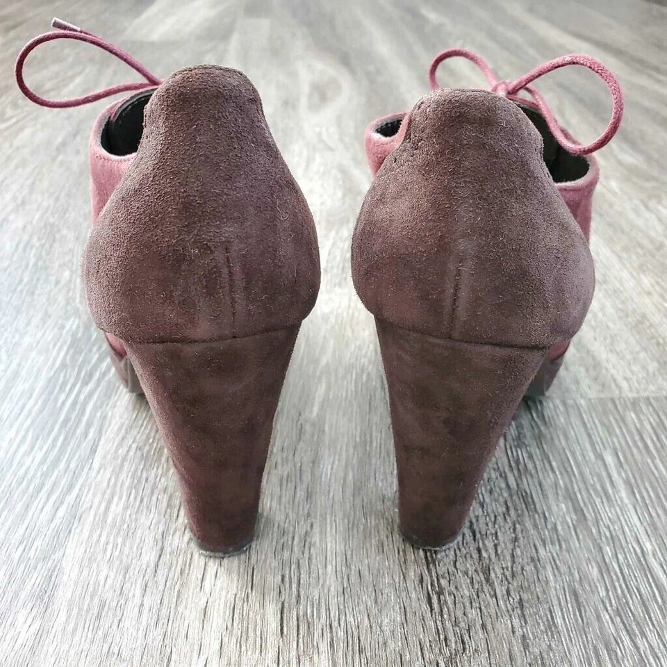 Tacón de Gamuza Borgoña Barney’s Talla (37) 6.5 ENVÍO GRATUITO Foto 4 de 4