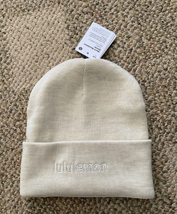 Lululemon Revelation Beanie | eBay display picture 1