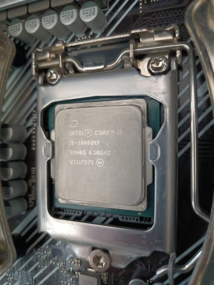 Intel Core i5-10600KF (LGA 1200) - Immagine 4 di 4