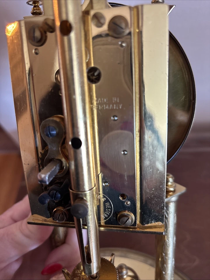 Reloj vintage con péndulo Foto 4 de 4