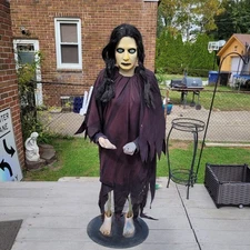 Spirit Halloween Life Size Animatronic Prop Gemmy Donna the Dead Ghost Girl READ