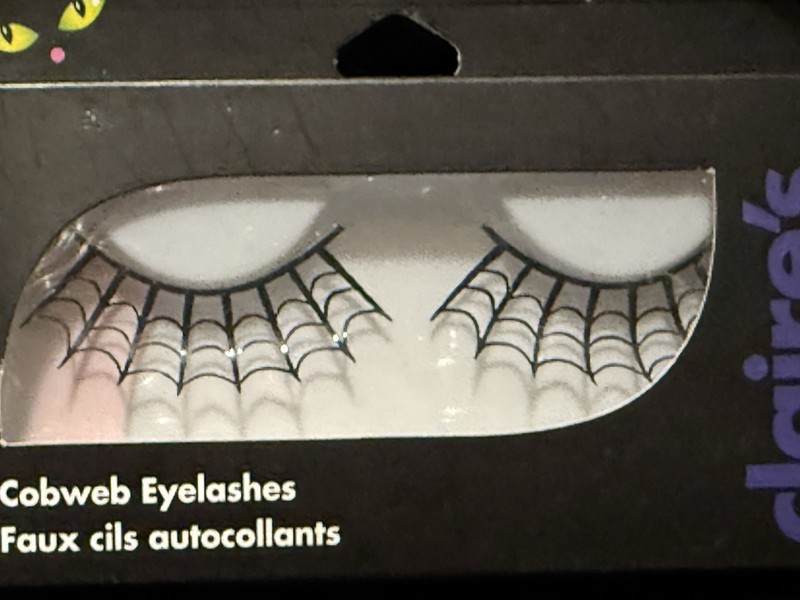 New Claire’s Cobweb Black  Eyelashes With Adhesive. Halloween