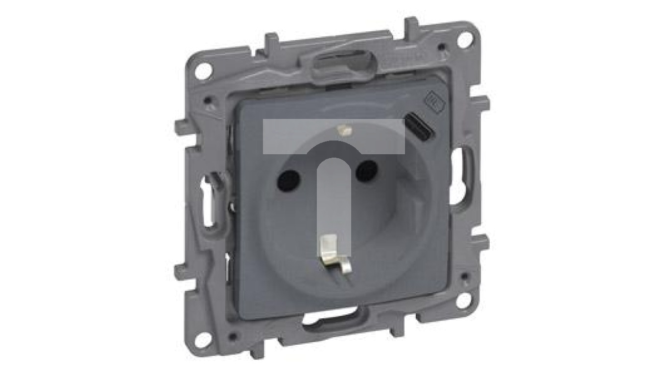 Niloe Selection Socket 2p + flat 16A 250V + USB type c with a label (with shut