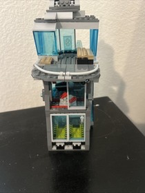 LEGO Marvel Attack On Avengers Tower