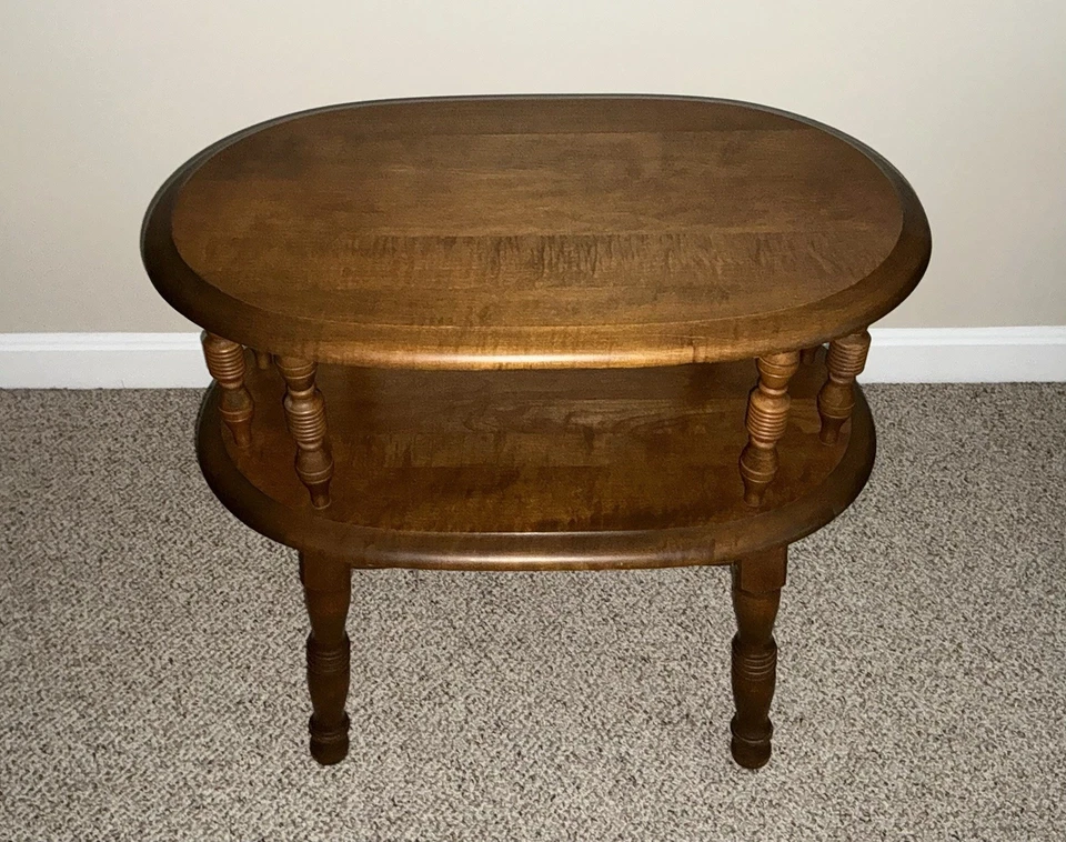 GEORGE B. BENT Solid Maple -Colonial Early American-2 Tier Accent Oval End Table - Image 2 of 4
