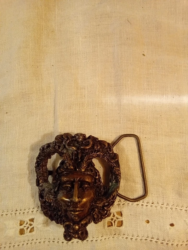 Hebilla de cinturón hombre verde - Bergamota latón funciona - Dios romano D-180 limitado - De colección  Foto 2 de 4