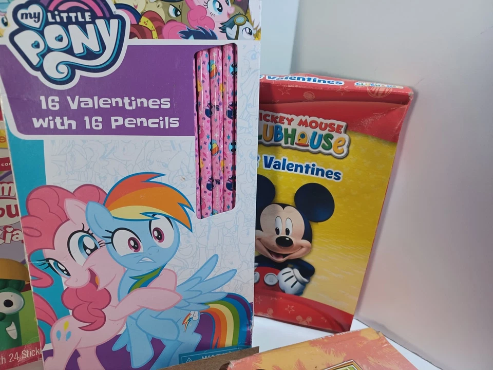 Huge Vintage CARTOON Lot Classroom Exchange Valentines Day Cards - Image 4 of 4